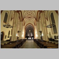 Wnętrze Bazyliki Archikatedralnej św. Jana Chrzciciela w Warszawie, photo Adrian Grycuk, Wikipedia.jpg